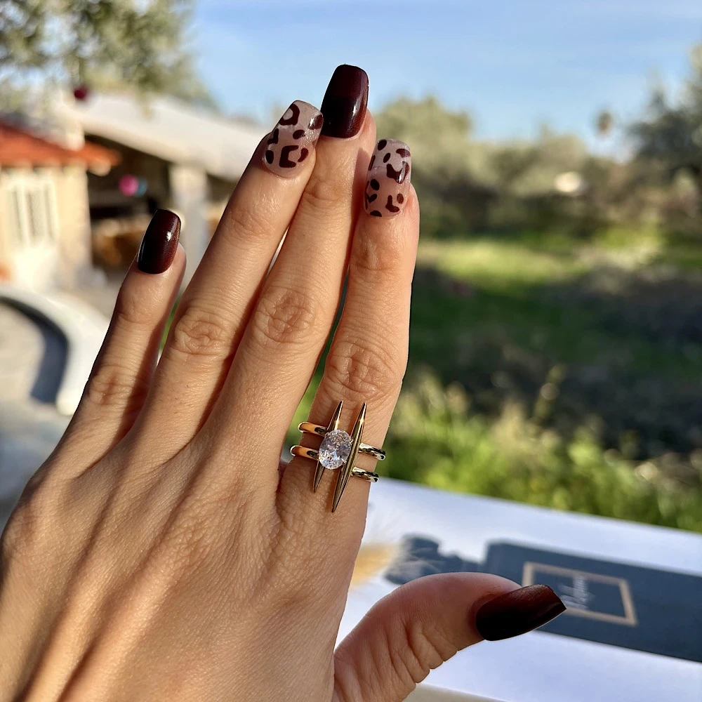 Aurora Spike – Αυξομειούμενο Ατσάλινο Δαχτυλίδι με zircon.