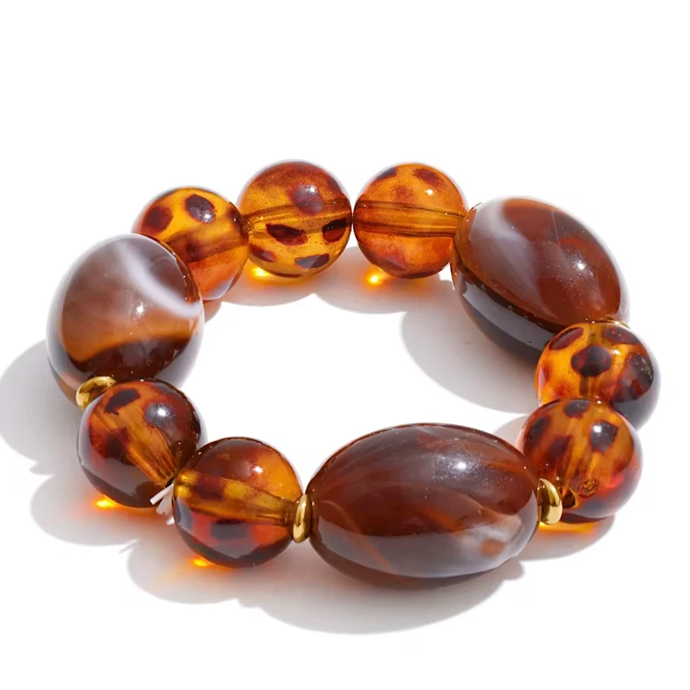 Amber Glow – Βραχιόλι με Χάντρες σε χρώμα κεχριμπαρί.