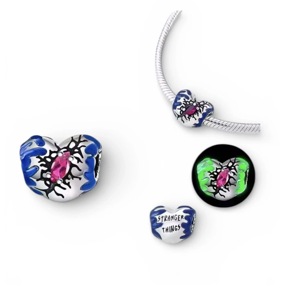 Charm Stranger things-Στοιχείο/σύμβολο που φωσφωρίζει.