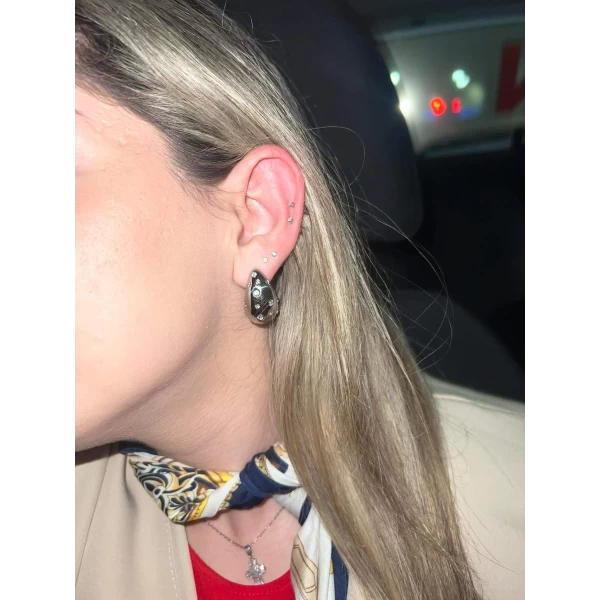 VIRAL Drop earrings 'Kiki' with zircons