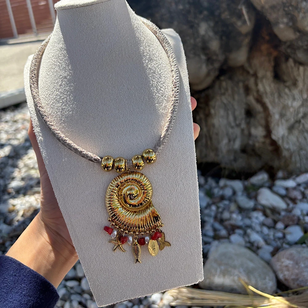 Shell Muse-Ατσάλινο κολιέ.