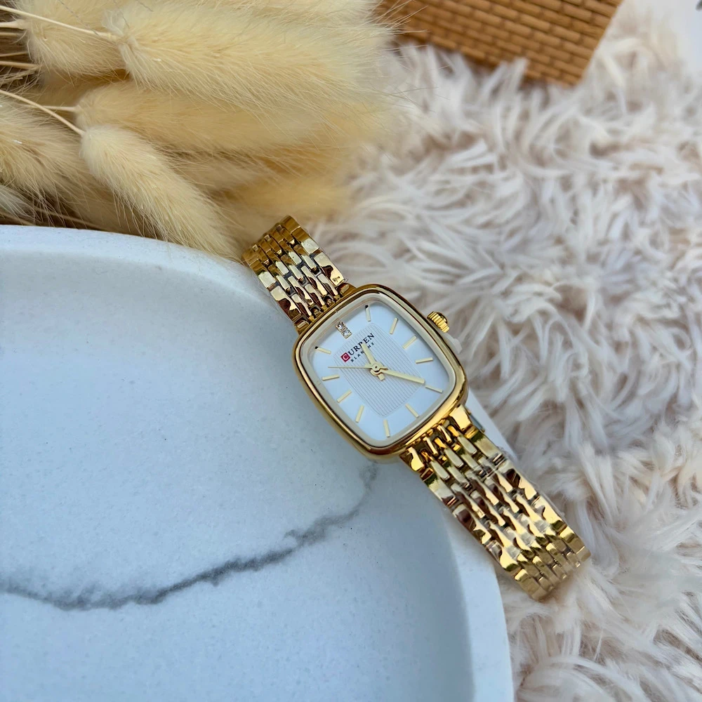 Gold Square Chic-Ατσάλινο και αδιάβροχο ρολόι.