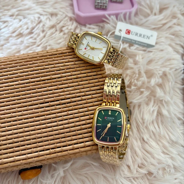 Gold Square Chic-Ατσάλινο και αδιάβροχο ρολόι.