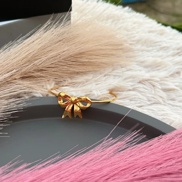 Βραχιόλι “Bow Charm” – Ατσάλι