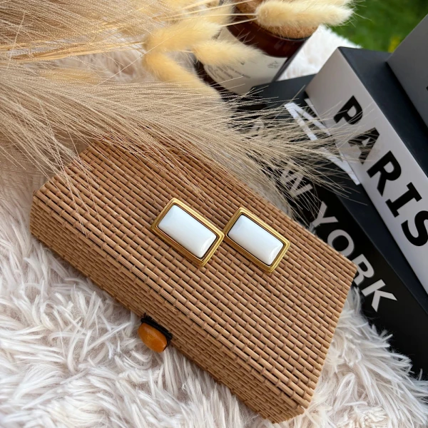 Ivory Frame Studs-Ατσάλινα σκουλαρίκια.